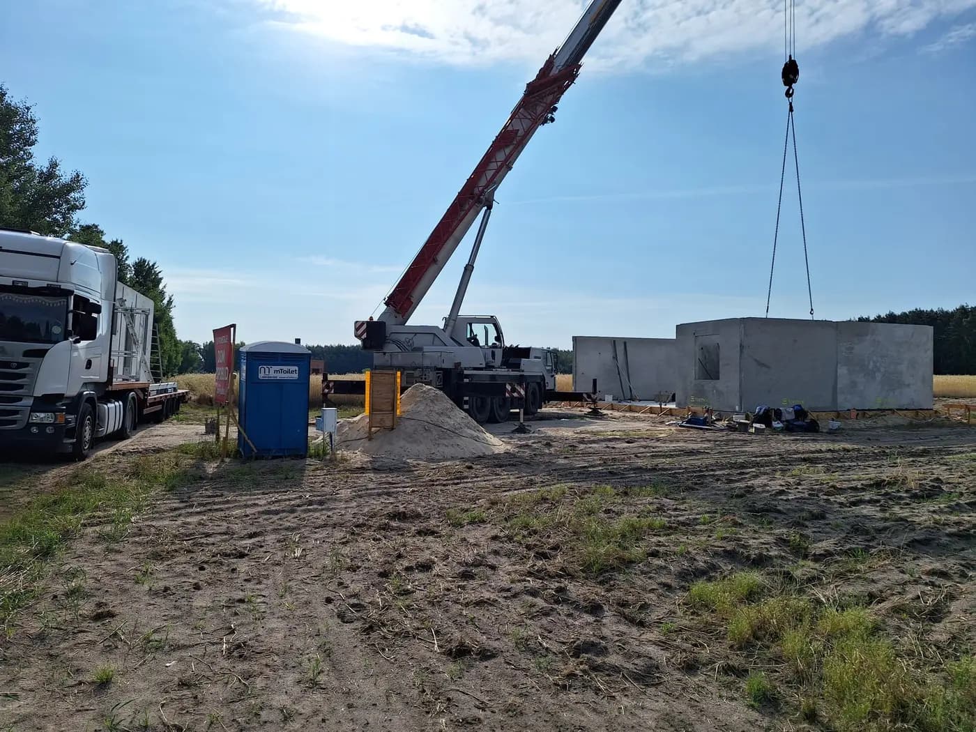 Dom parterowy pod Łowiczem z prefabrykatów — Łowicz