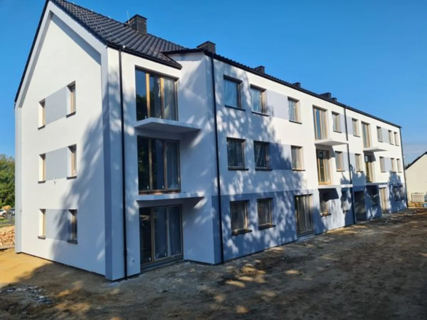 Budynek wielorodzinny w Chojnowie — ściany, stropy i balkony — Chojnów